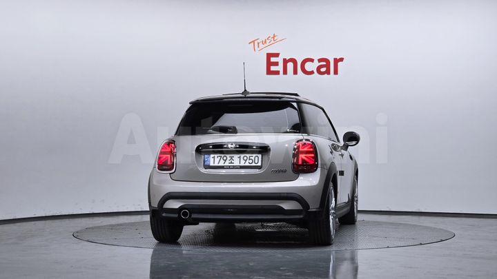 Mini Cooper 2022 — 4
