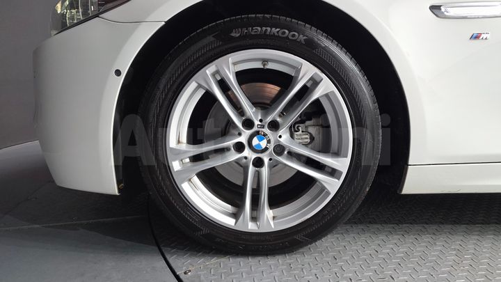 BMW 5 Series 2016 — 5