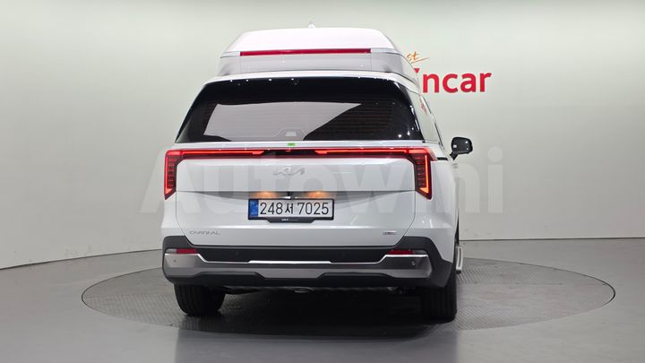 Kia Carnival 2026 — 4