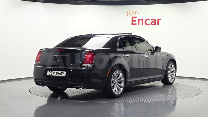 Chrysler 300C 2016 — 2
