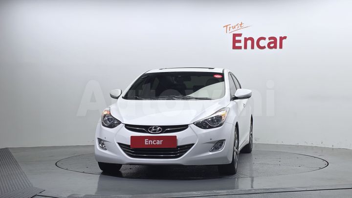 Hyundai Avante 2013 — 3