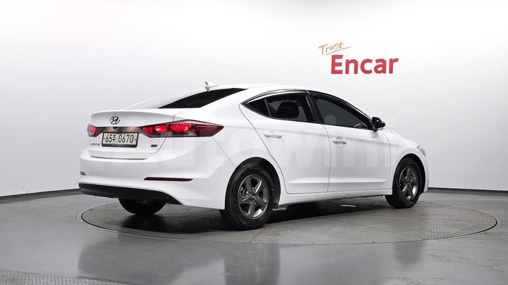 Hyundai Avante 2016 — 2