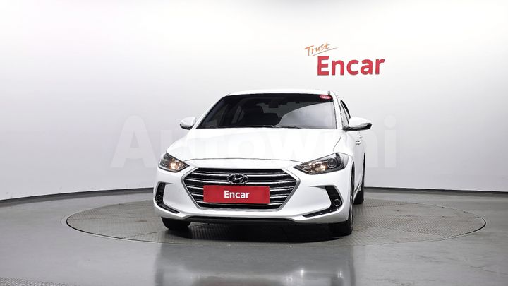 Hyundai Avante 2016 — 3