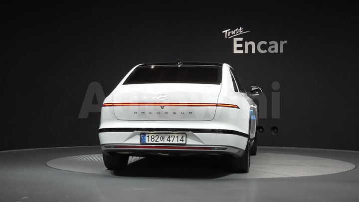 Hyundai Grandeur 2023 — 4