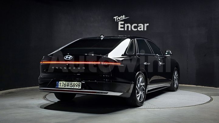 Hyundai Grandeur 2023 — 2