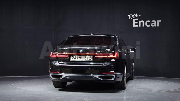 BMW 7 Series 2021 — 4