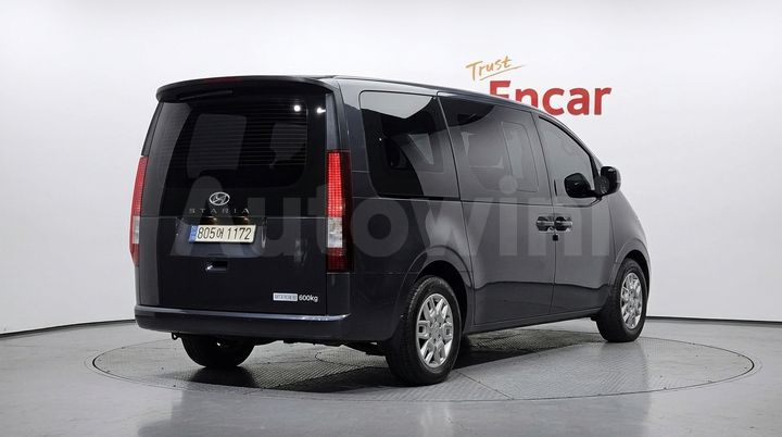 Hyundai Staria 2023 — 2