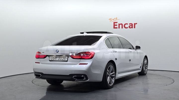 BMW 7 Series 2017 — 2