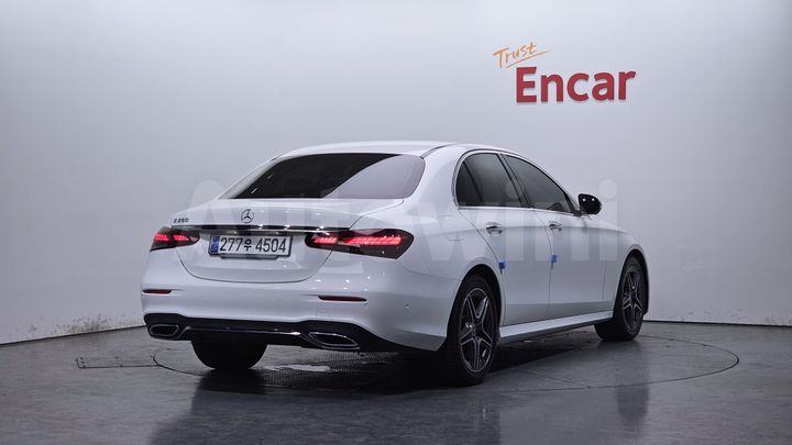 Mercedes Benz E Class 2023 — 2