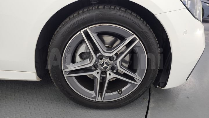 Mercedes Benz E Class 2023 — 5