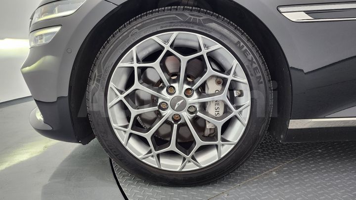 Genesis G80 2022 — 5
