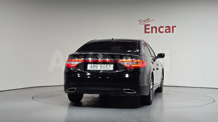 Hyundai Grandeur 2012 — 3