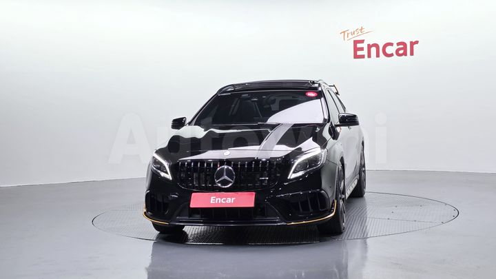 Mercedes Benz GLA Class 2018 — 3