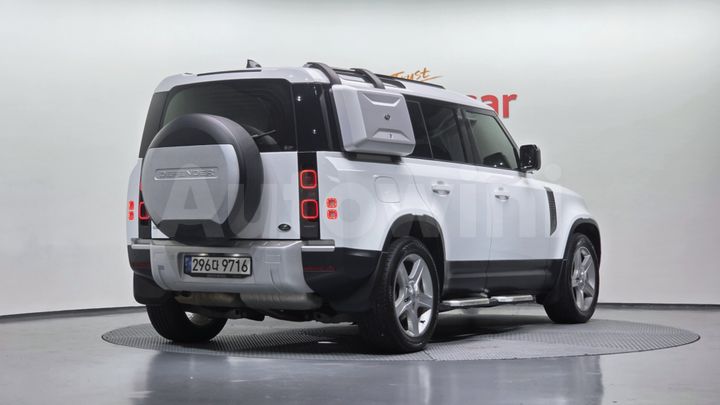 Land Rover Defender 2022 — 2