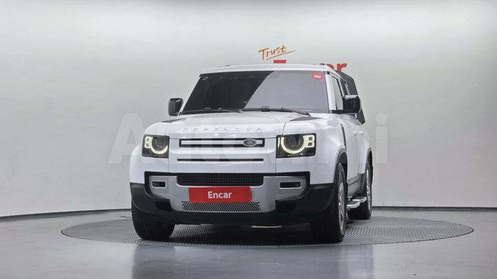 Land Rover Defender 2022 — 3