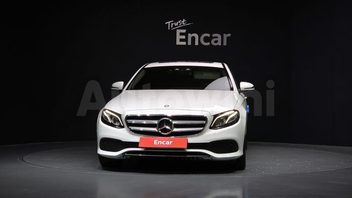 Mercedes Benz E Class 2017 — 3