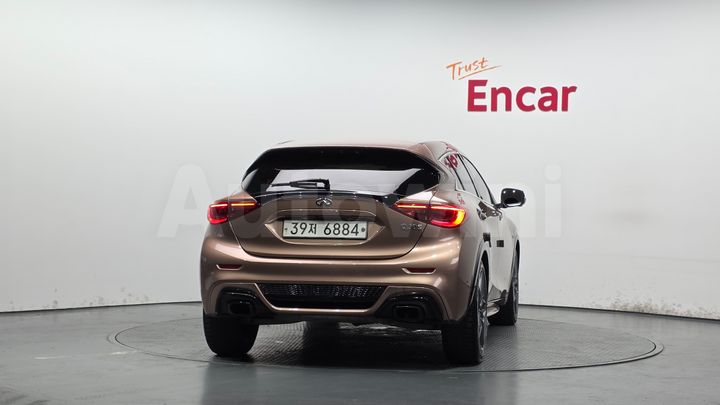 Infiniti Q 2017 — 4