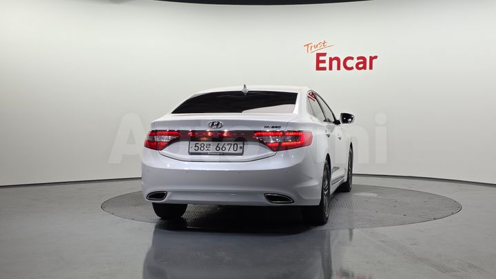 Hyundai Grandeur 2013 — 4