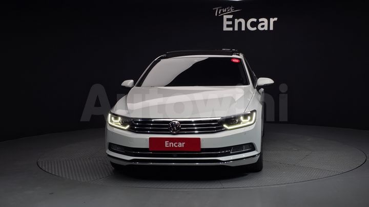 Volkswagen Passat 2018 — 3