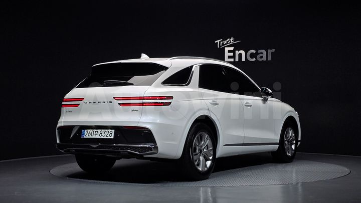 Genesis GV70 2025 — 2