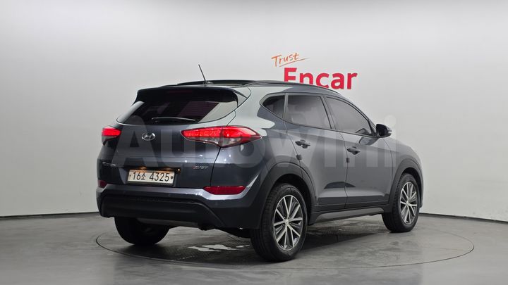 Hyundai Tucson 2016 — 2