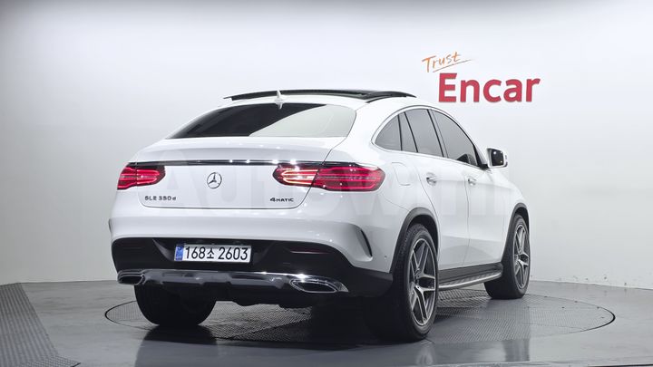 Mercedes Benz GLE Class 2017 — 2