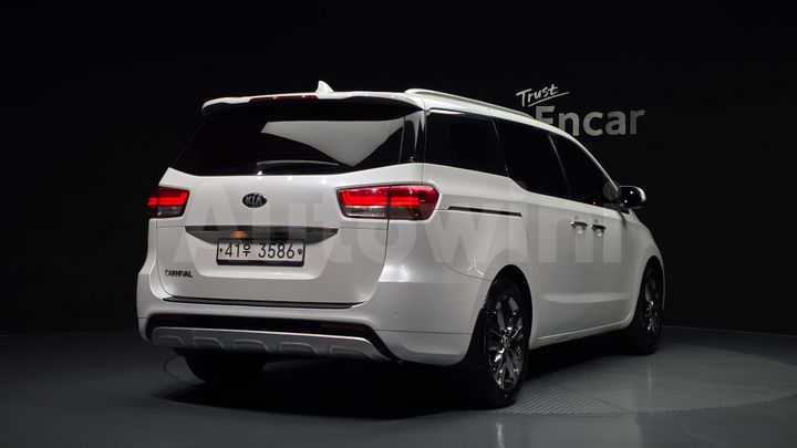 Kia Carnival 2017 — 2