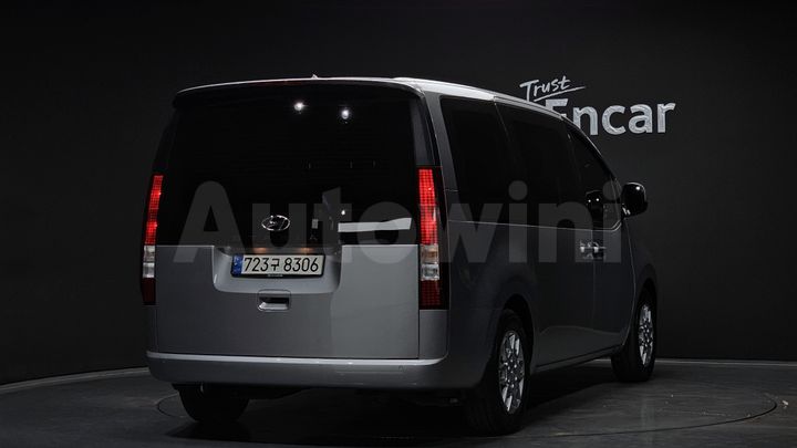 Hyundai Staria 2022 — 2