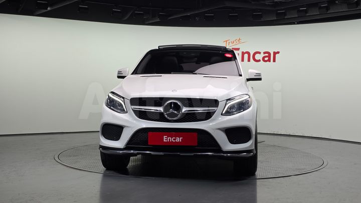 Mercedes Benz GLE Class 2017 — 3