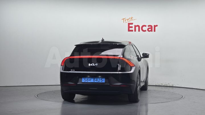 Kia EV6 2022 — 4