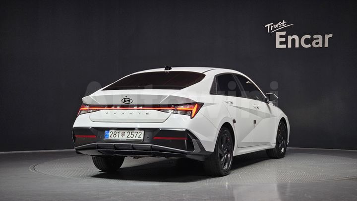 Hyundai Avante 2024 — 2