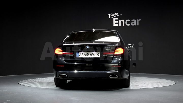 BMW 5 Series 2021 — 4