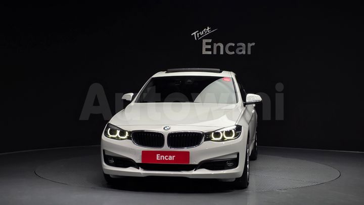 BMW 3 Series 2020 — 3
