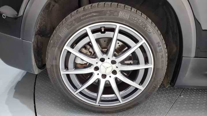 Mercedes Benz GLB Class 2023 — 5