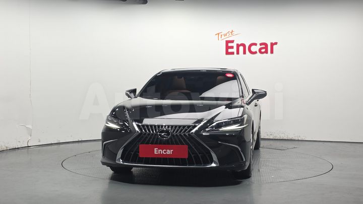 Lexus ES 2023 — 3