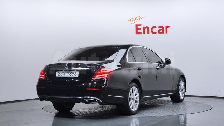 Mercedes Benz E Class 2019 — 2