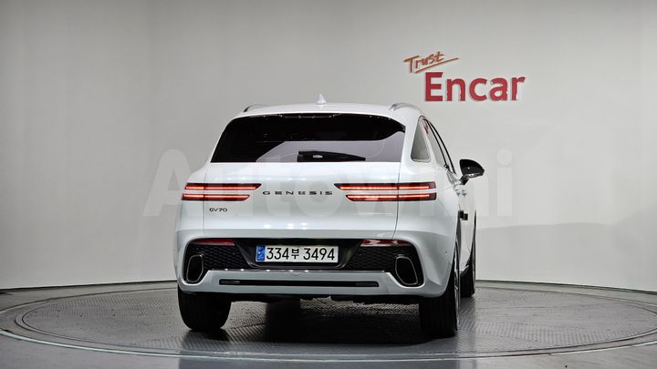Genesis GV70 2024 — 4