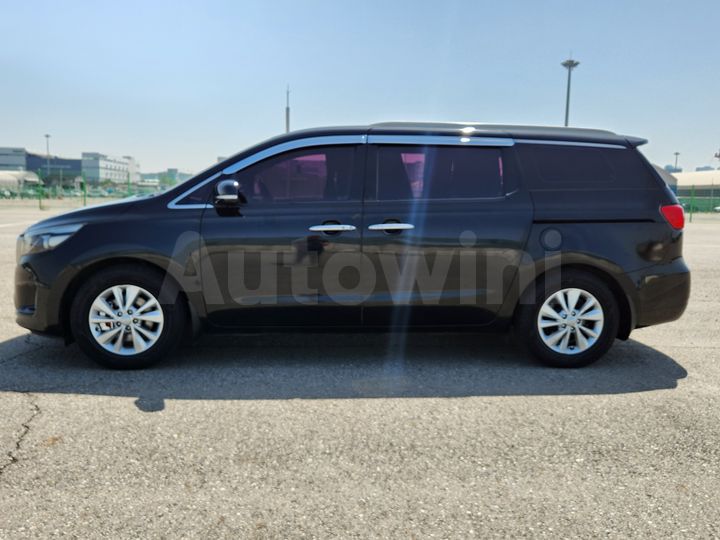 Kia Carnival 2015 — 2