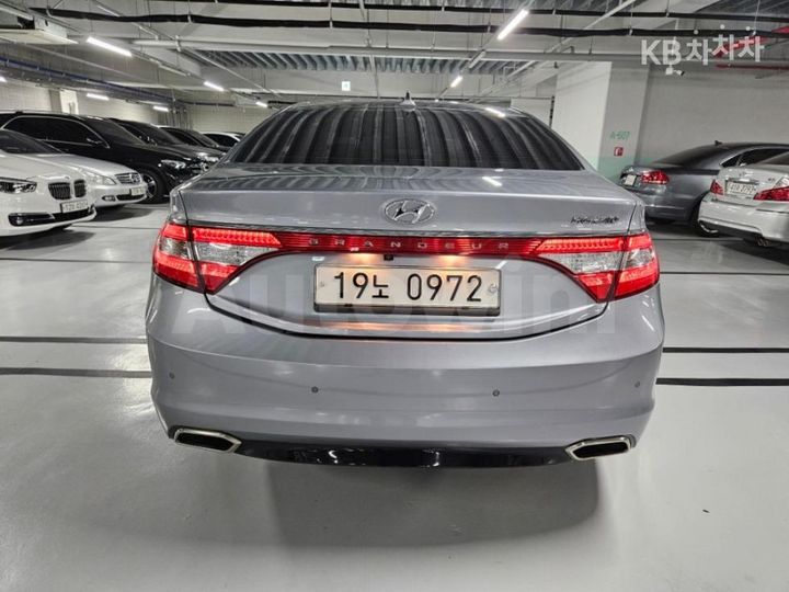 Hyundai Grandeur 2016 — 5
