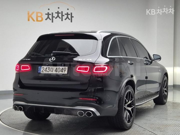Mercedes Benz GLC Class 2022 — 3