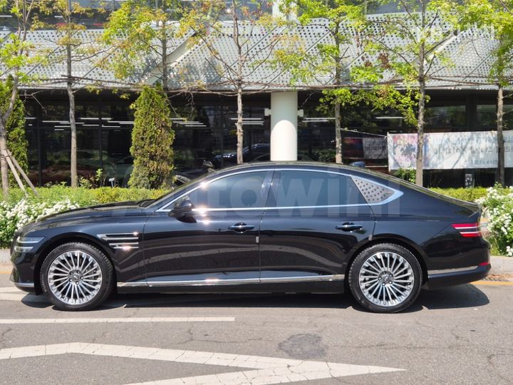 Genesis G80 2022 — 2
