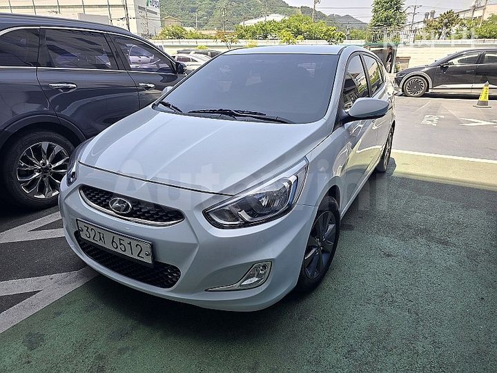 Hyundai Accent 2018 — 3