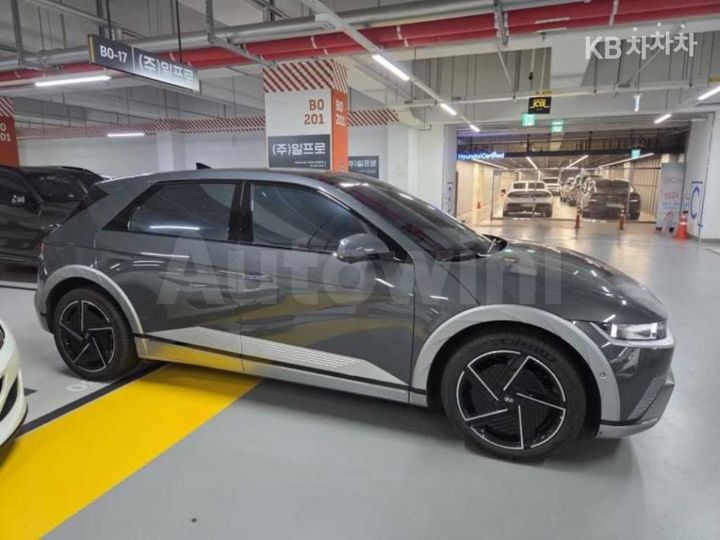Hyundai Ioniq5 2025 — 2