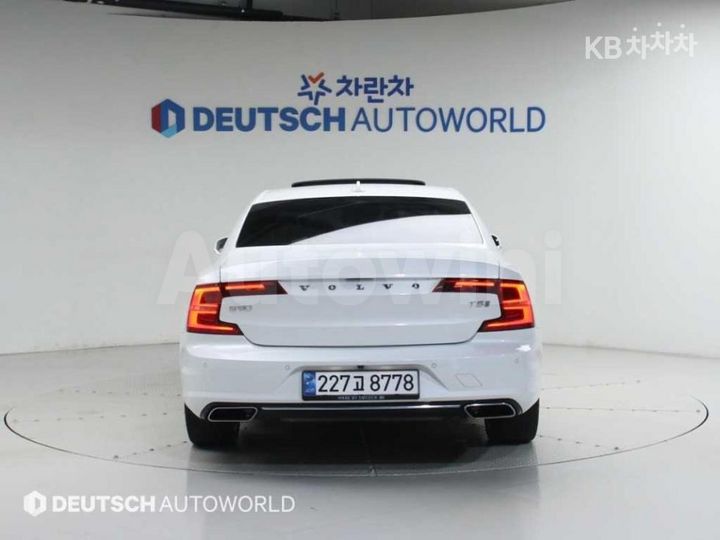 Volvo S90 2019 — 4