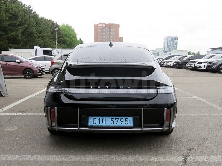 Hyundai Ioniq6 2023 — 3