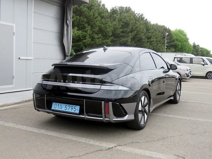 Hyundai Ioniq6 2023 — 4