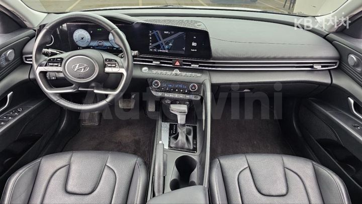 Hyundai Avante 2023 — 5