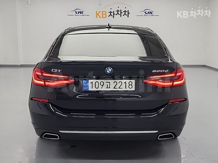 BMW Gran Turismo 2021 — 3
