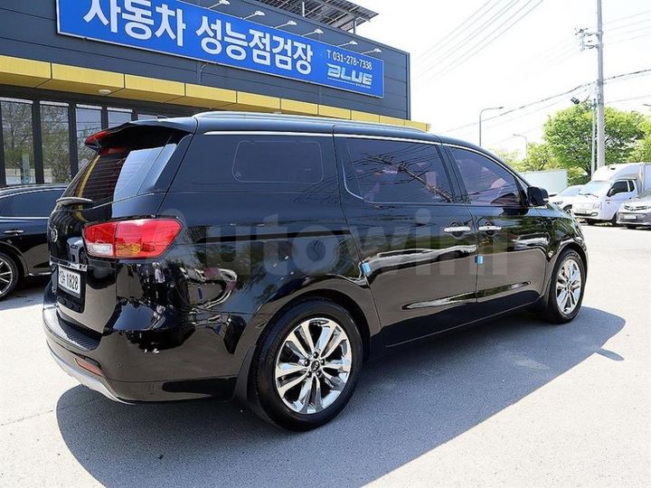 Kia Carnival 2015 — 4