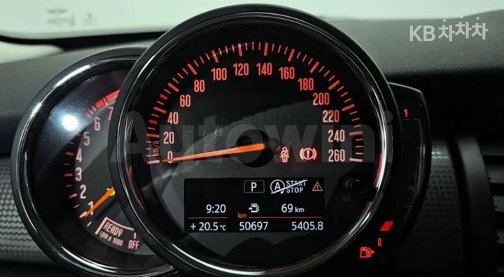 Mini Cooper 2020 — 4
